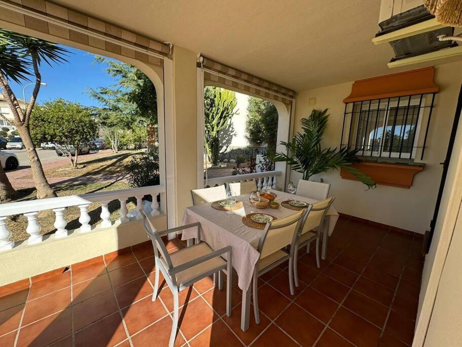 Nuevo Torrox Deluxe Beach & Piscina Экстерьер фото
