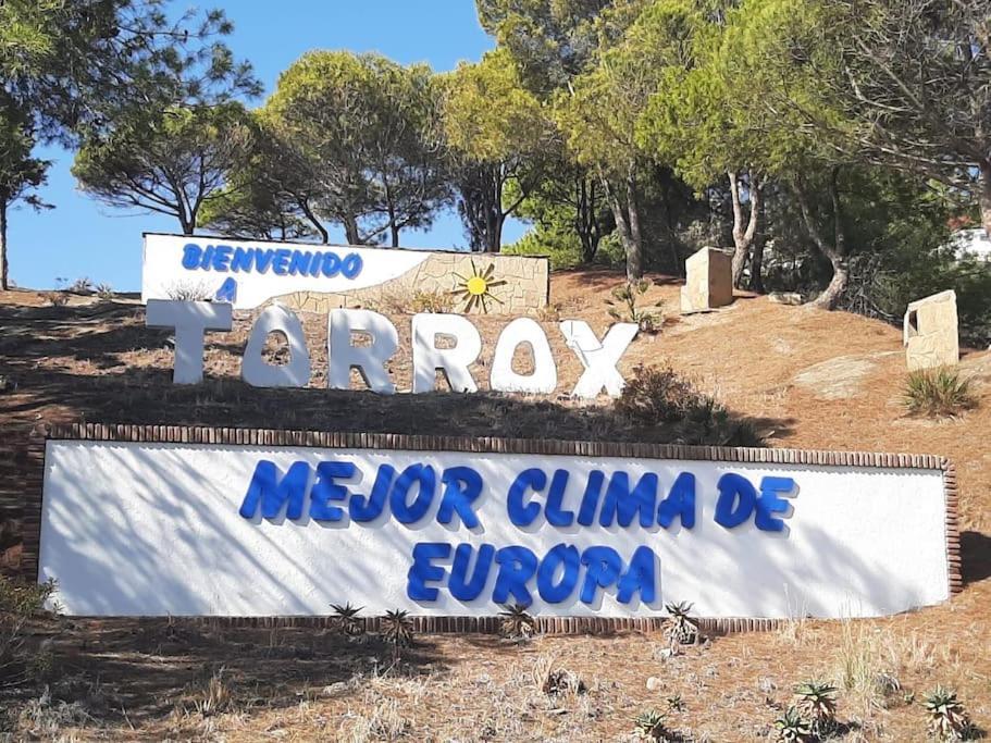 Nuevo Torrox Deluxe Beach & Piscina Экстерьер фото