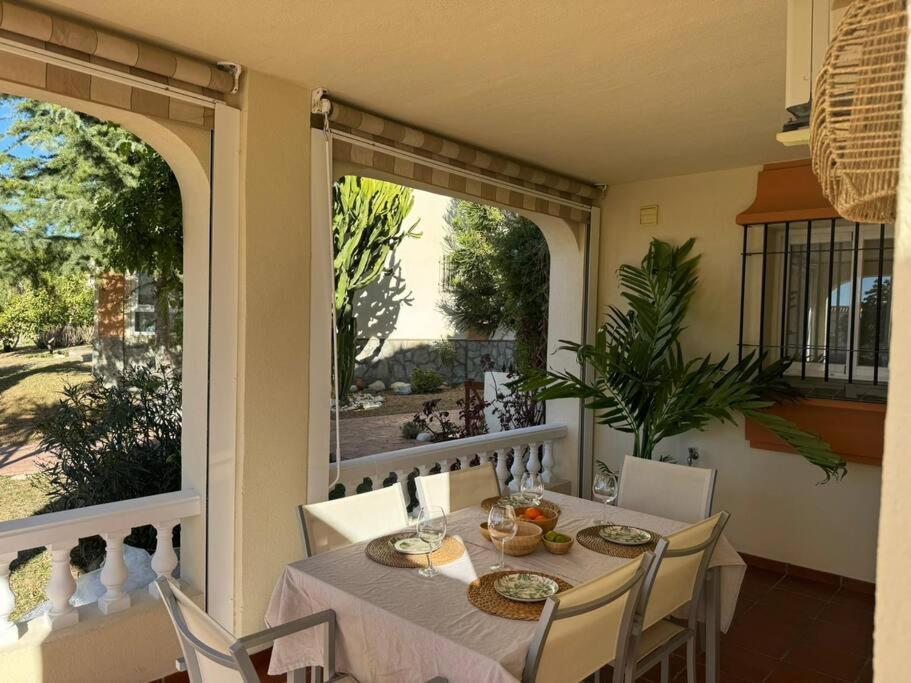 Nuevo Torrox Deluxe Beach & Piscina Экстерьер фото