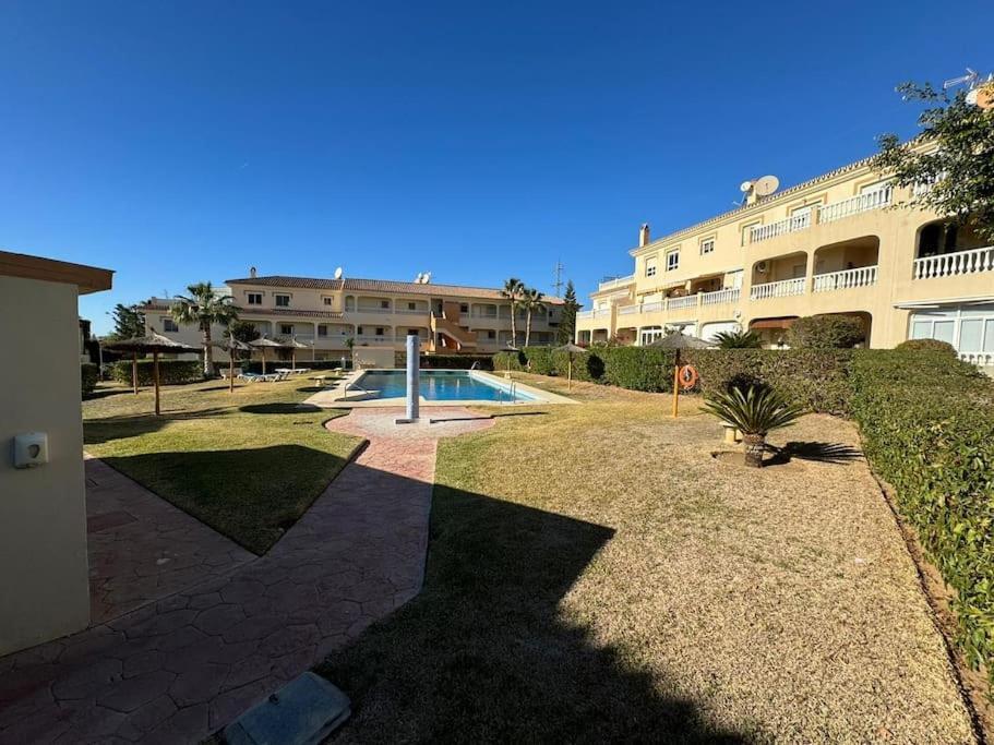 Nuevo Torrox Deluxe Beach & Piscina Экстерьер фото